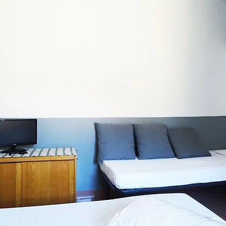 Aparthotel Victoria Carso 2*